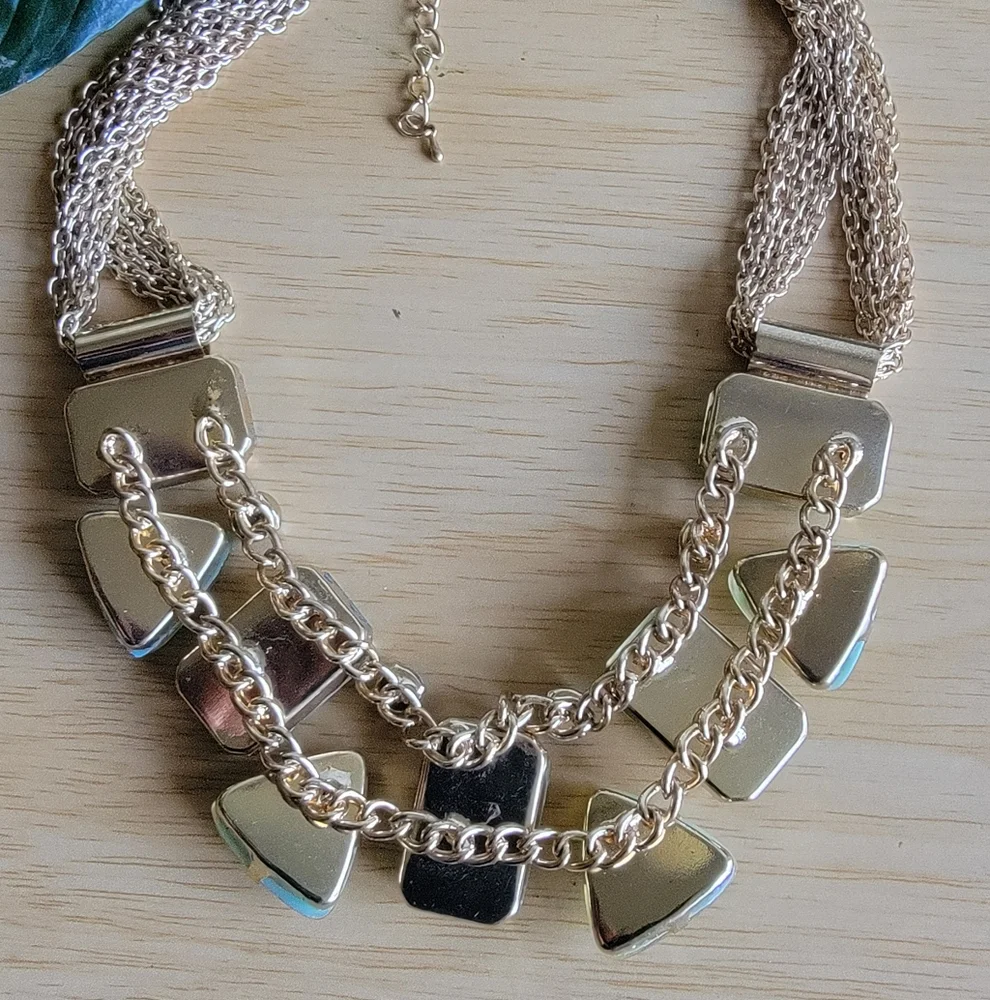 Foiled Iridescent Green & Gold Tone  Statement Necklace. - Picture 3 of 7